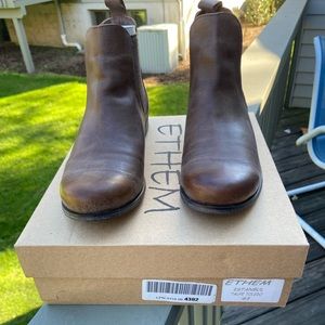 New in box, Women’s Ethem leather booties Size 10/41